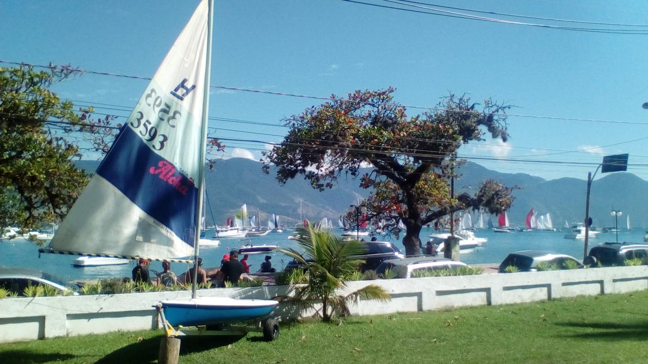 Aloha - Frente Ao Mar - Perto De Tudo Hotel Ilhabela Exterior photo